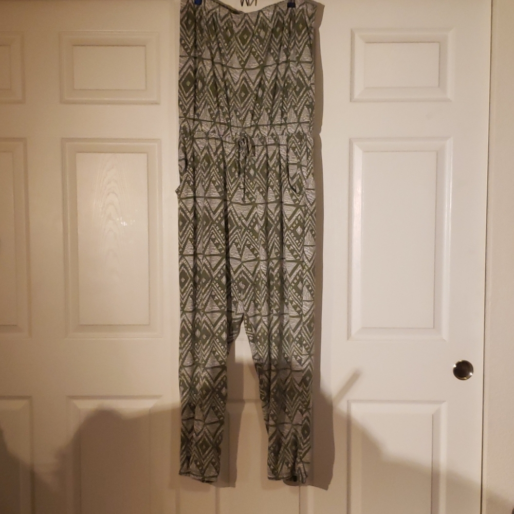 Romper - Picture 4 of 5